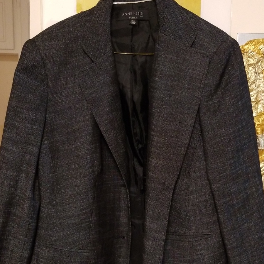 Women's suit jacket